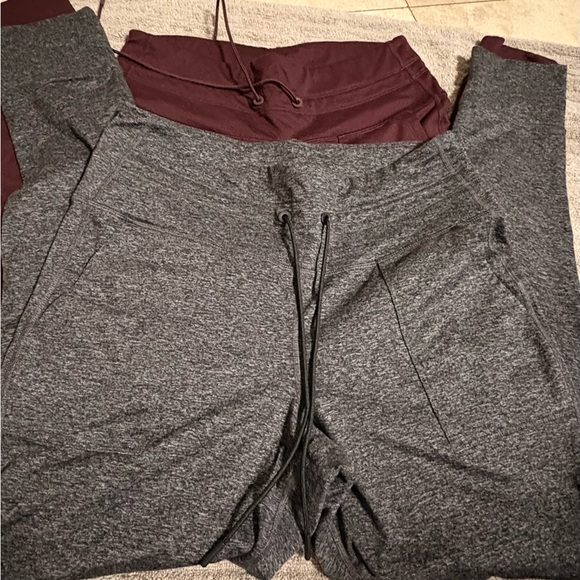 2 Old Navy Active High-Waisted CozeCore Jogger Leggings - Picture 3 of 9